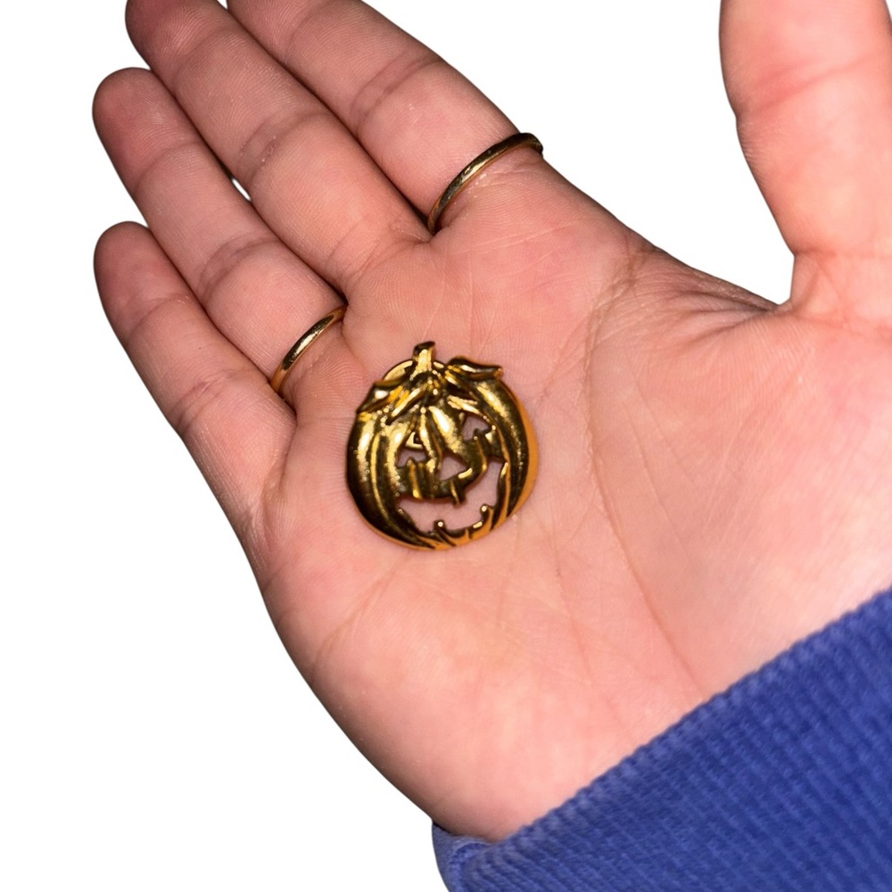 Vintage Stamped Gold Pumpkin Brooch